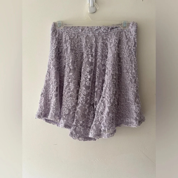 Abercrombie & Fitch Purple Lilac Flower Lace Skirt with Stretchy Waist - Picture 4 of 5